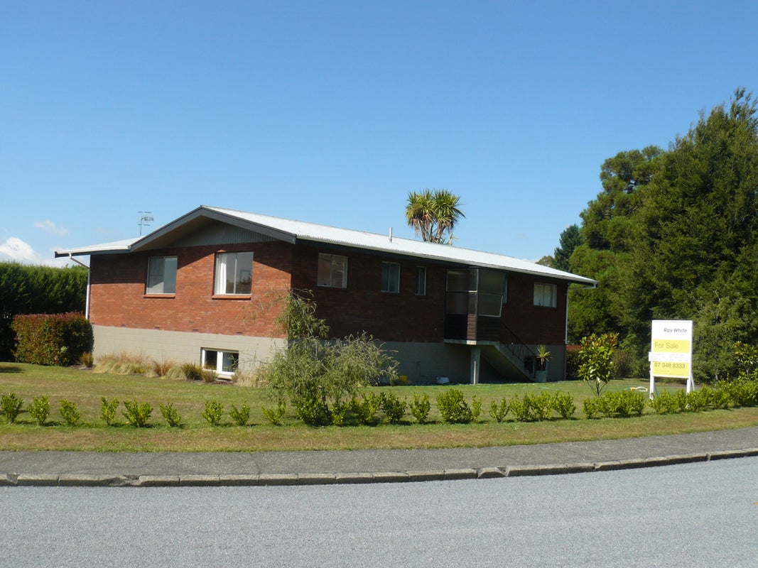 20 Simmonds Crescent, Springfield, Rotorua - Carousel 2