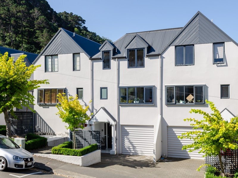 10/14 Harriett Street, Thorndon, Wellington - Carousel 2