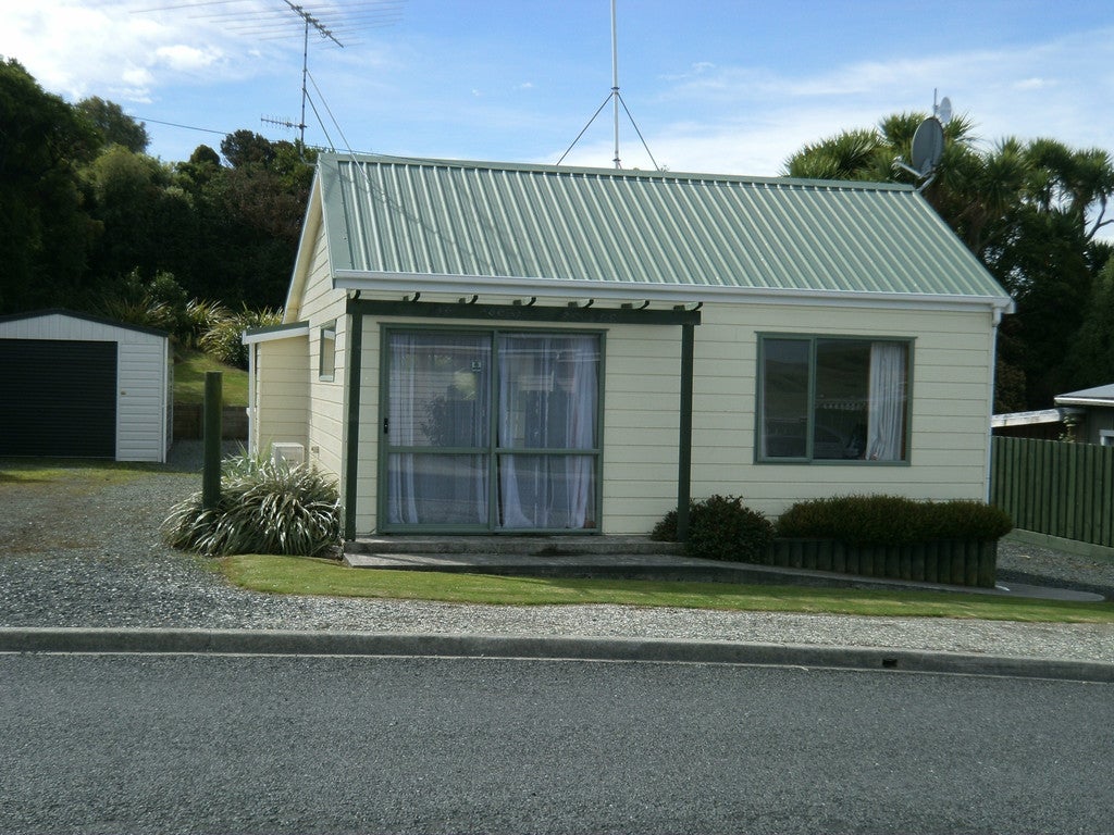 10 Totara Street, Balclutha - Carousel 1