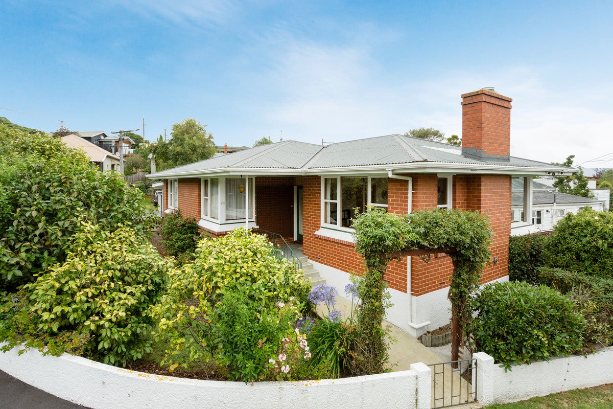 46 Cranston Street, Andersons Bay, Dunedin - Carousel 1
