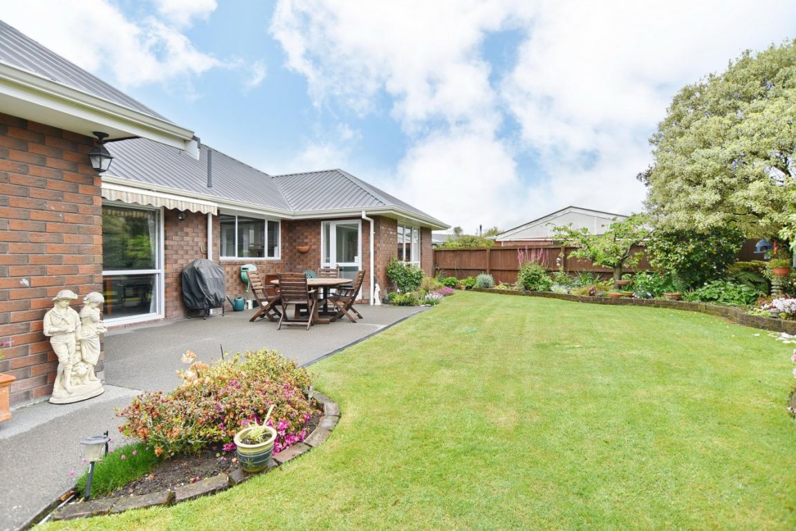 15 Autumn Place, Mairehau, Christchurch - Carousel 2