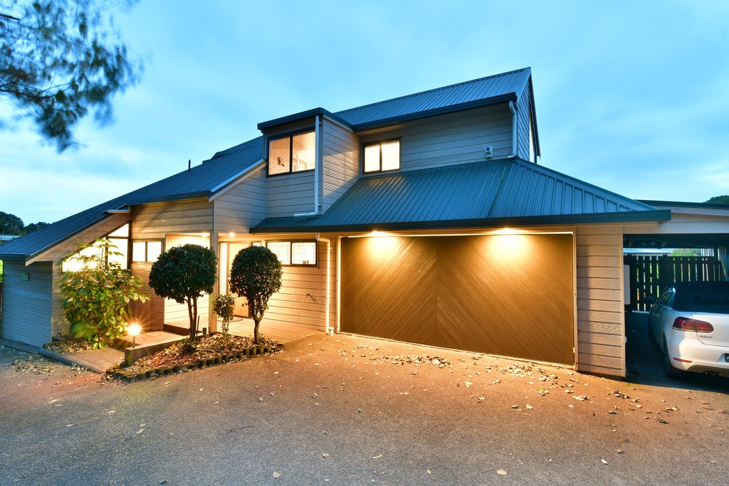 861A Whangaparaoa Road, Manly, Whangaparaoa - Carousel 1