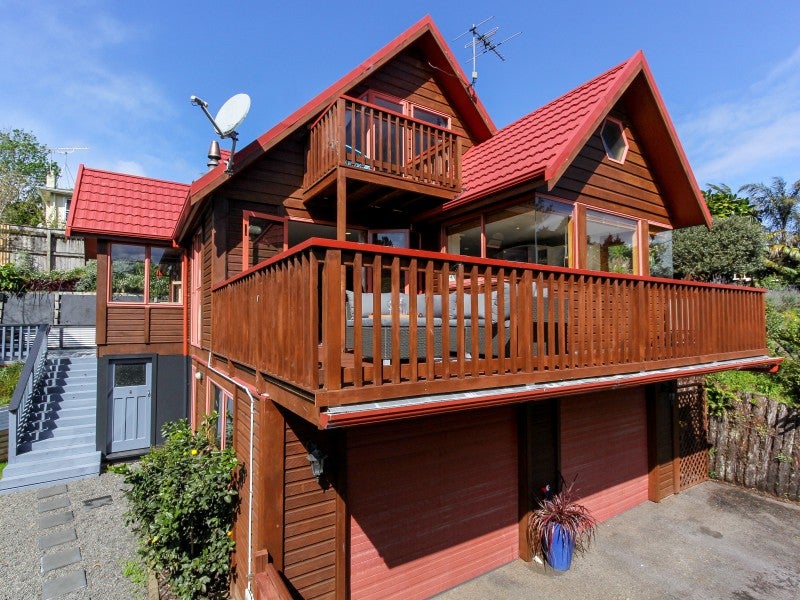 74E Brois ST, Frankleigh Park, New Plymouth - Carousel 1