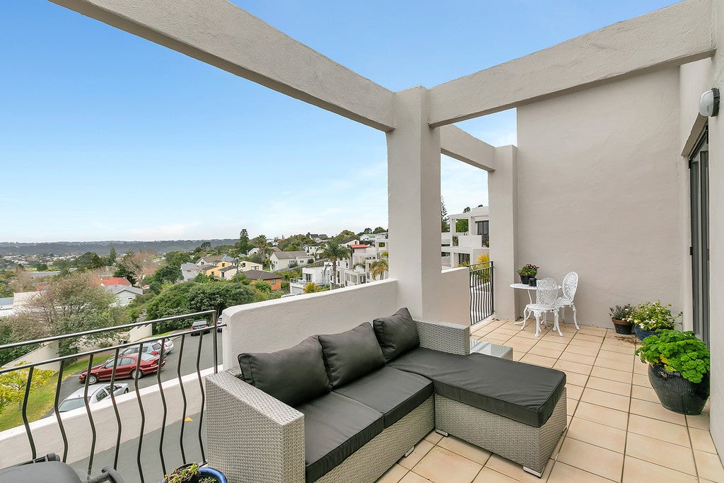 3/5 Monte Cassino Place, Birkdale, Auckland - Carousel 1