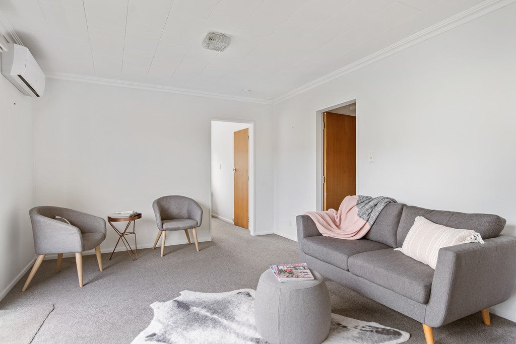 4/13 Linden Avenue, Tawa, Wellington - Carousel 2