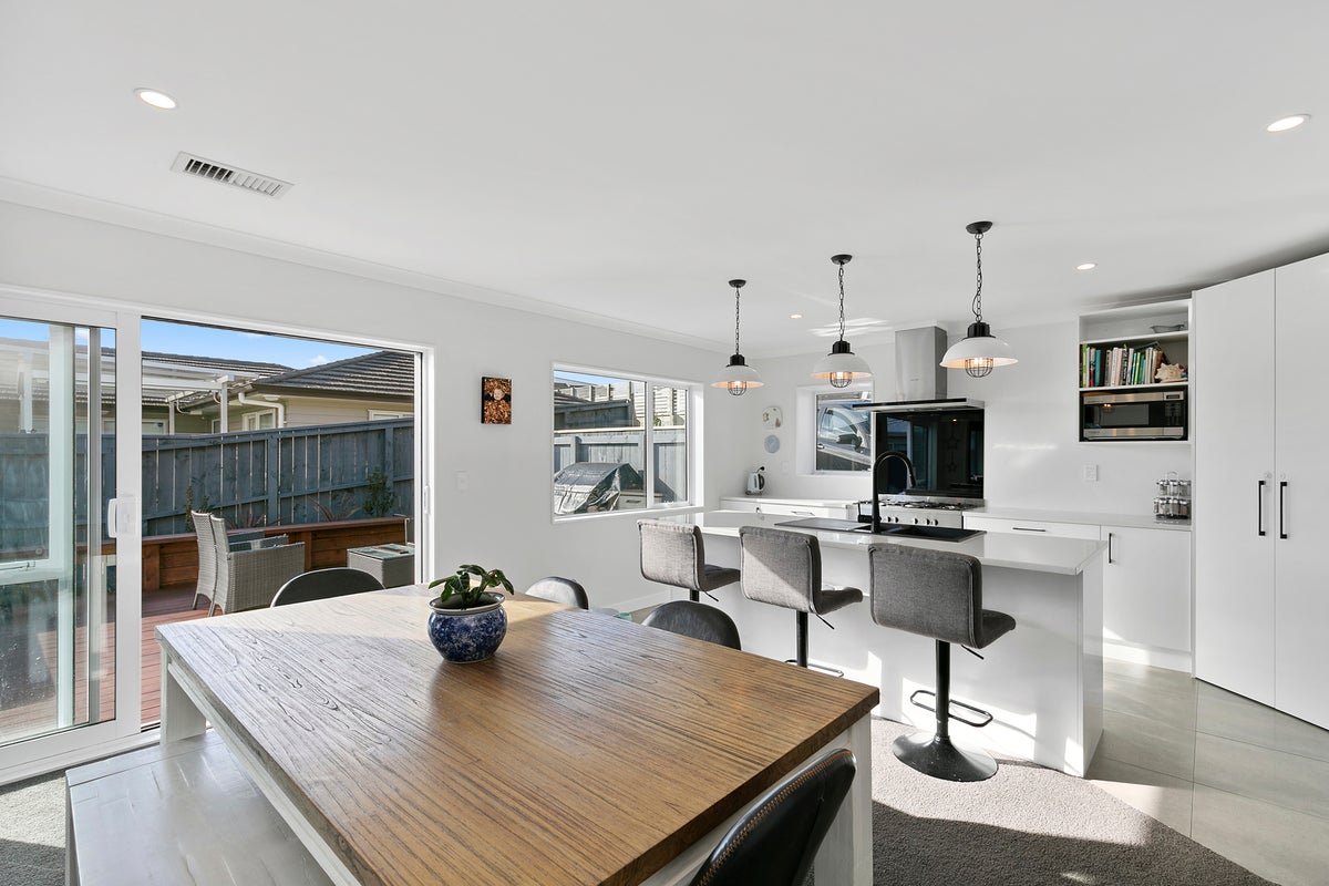 19 Trelawny Terrace, Grenada Village, Wellington - Carousel 2