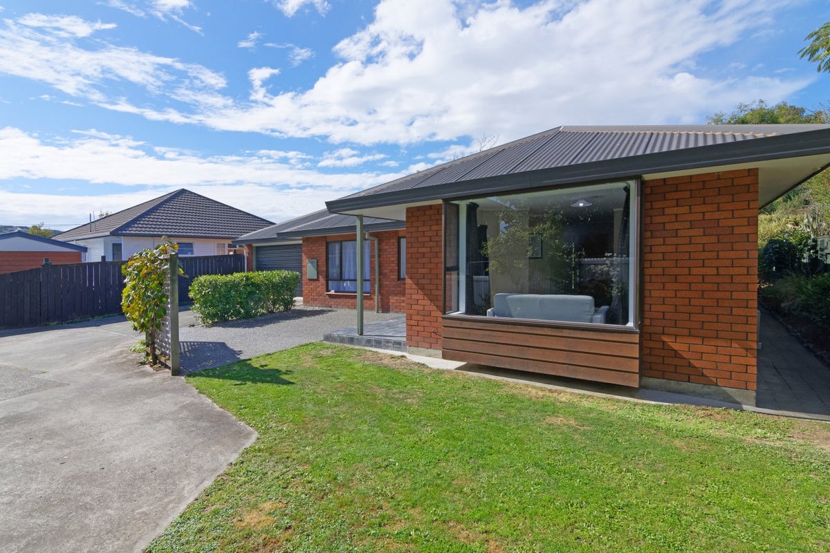 2/16 Jellicoe Avenue, Stoke, Nelson - Carousel 2