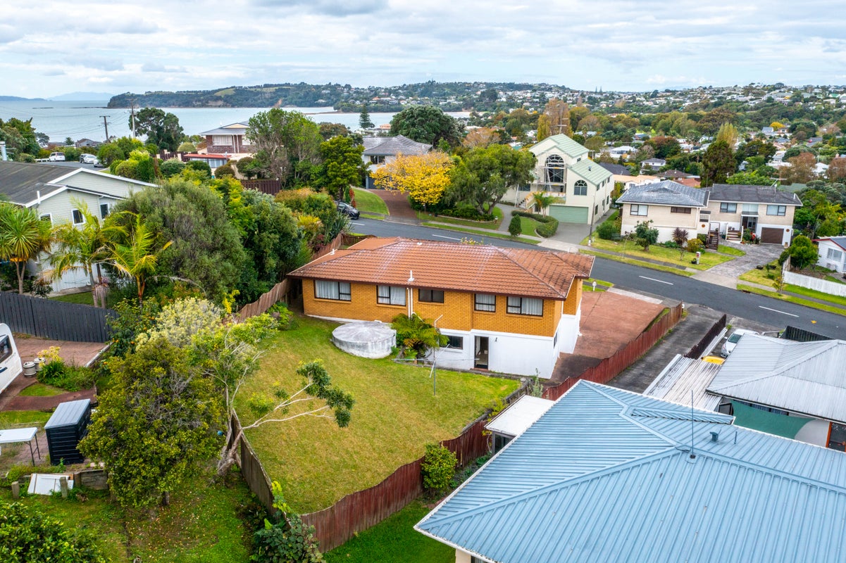 3 Polkinghorne Drive, Manly, Whangaparaoa - Carousel 2