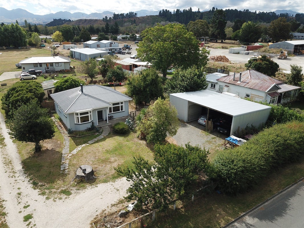 41 Parnassus Street, Waiau, Waiau - Carousel 1
