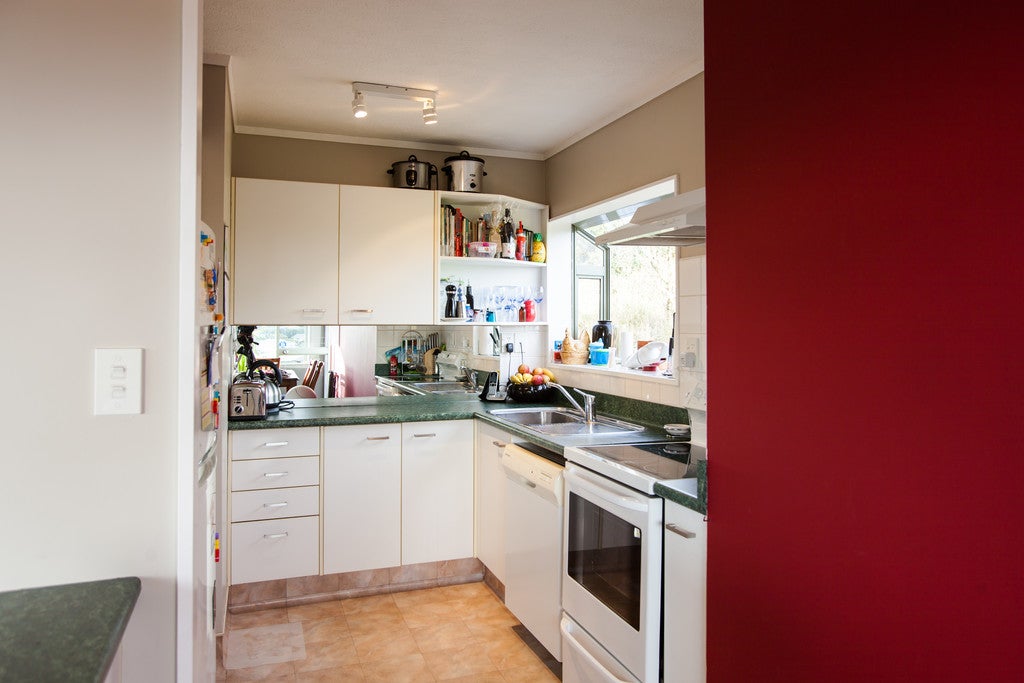7 Sunningdale Lane, Woodridge, Wellington - Carousel 2