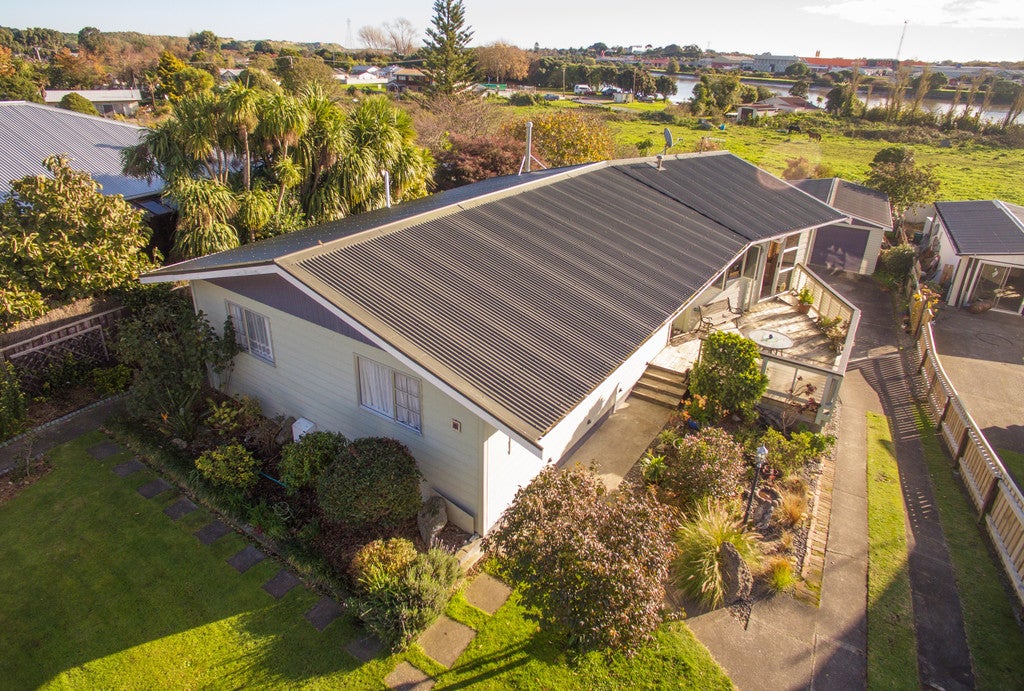 78 Putiki Drive, Putiki, Whanganui - Carousel 1