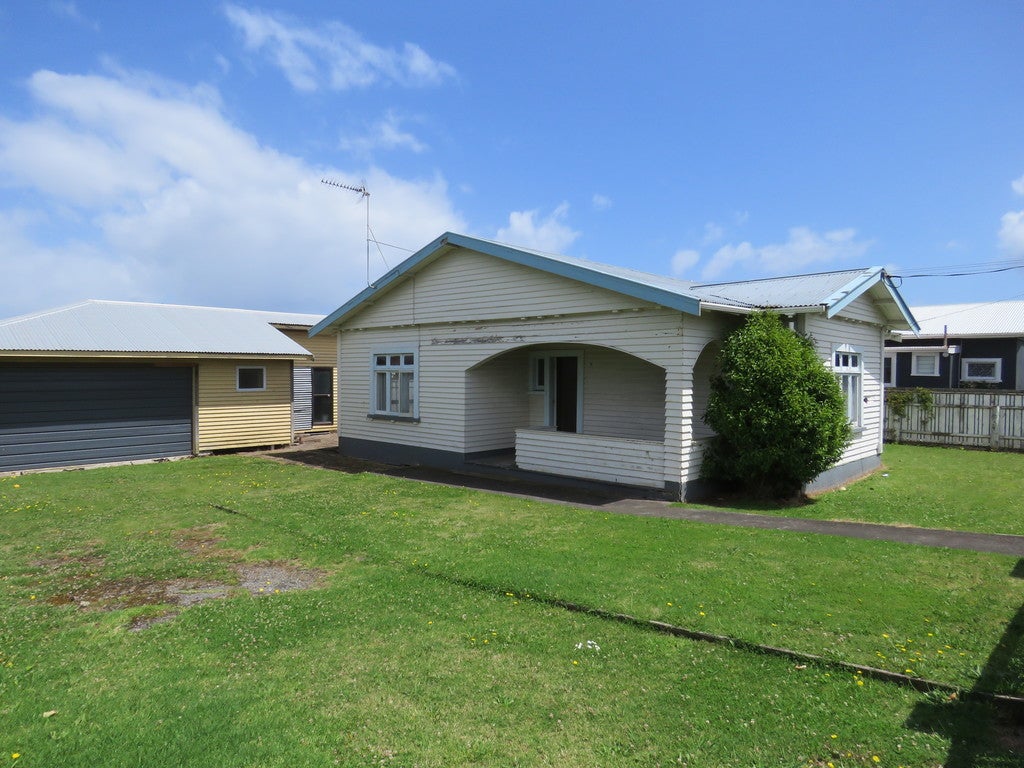 4 Rainsford Street, Moturoa, New Plymouth - Carousel 1