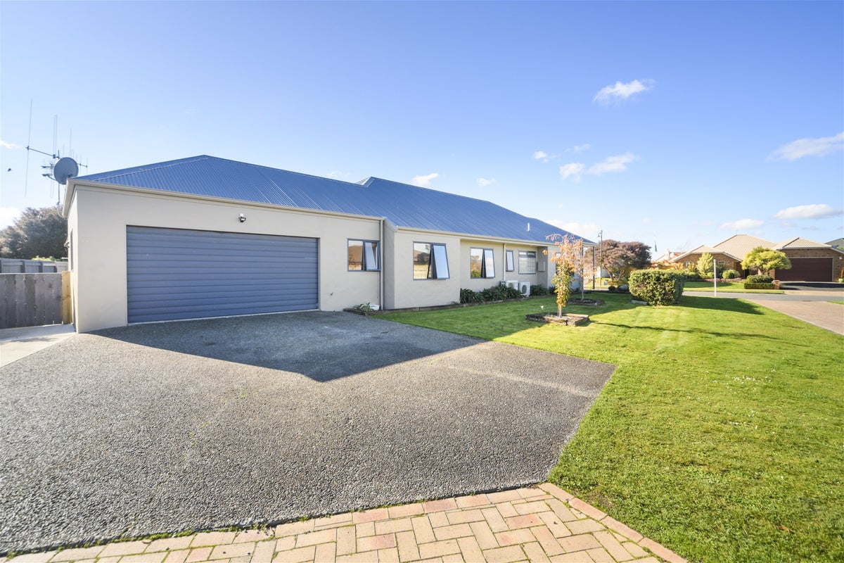 29 Clearview Drive, Milson, Palmerston North - Carousel 20