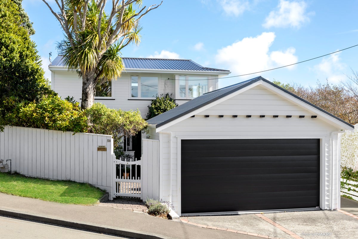 58 Messines Road, Karori, Wellington - Carousel 1