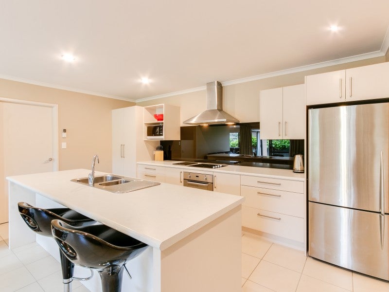 9 Lewis Way, Poraiti, Napier - Carousel 2