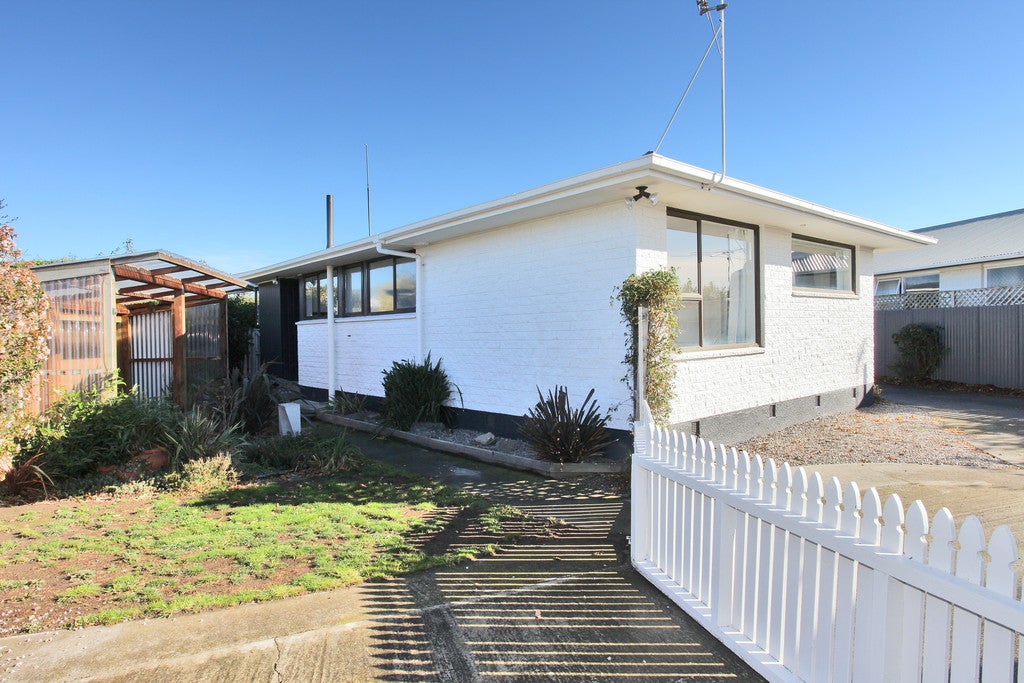 33 Pegasus Avenue, North New Brighton, Christchurch - Carousel 1