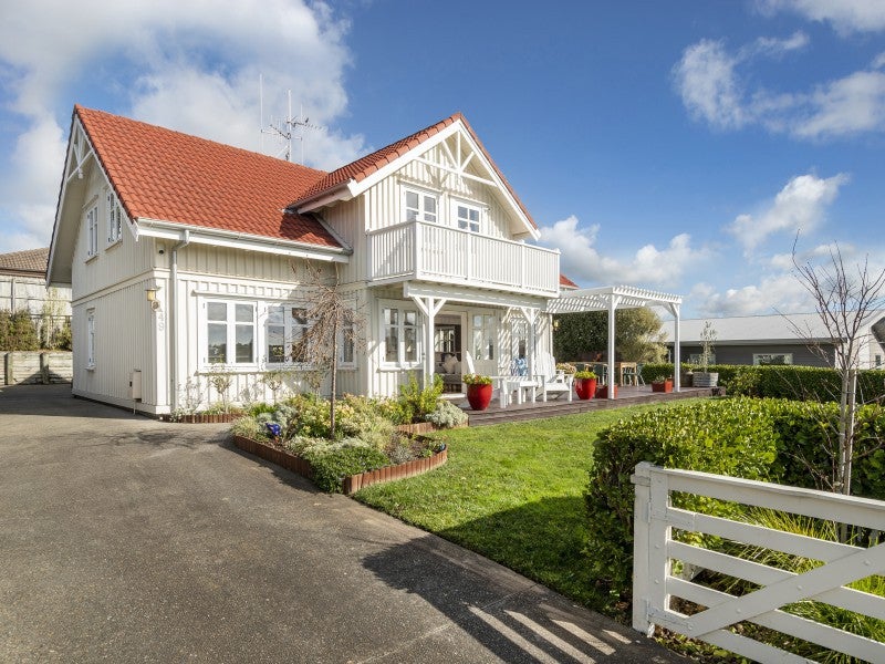 49 Merriman Place, Pyes Pa, Tauranga - Carousel 1