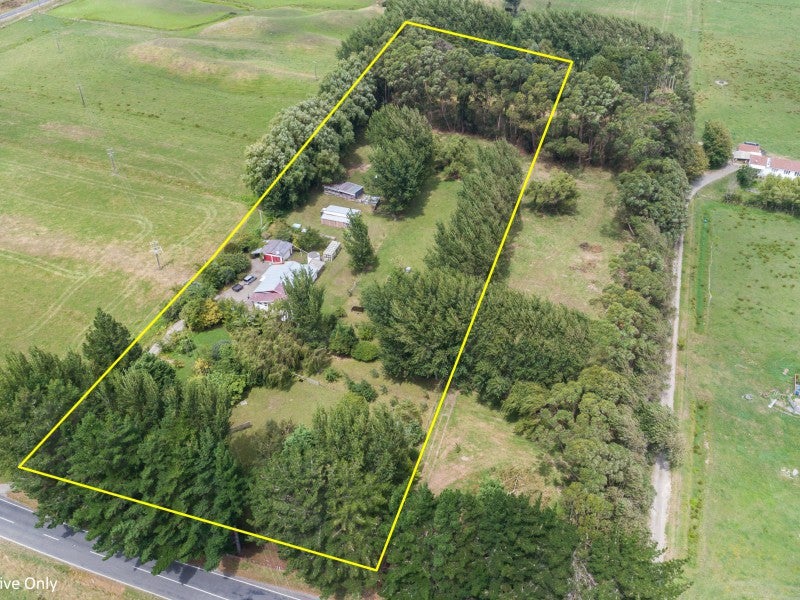 527A Hokio Beach Road, Hokio Beach, Levin - Carousel 2