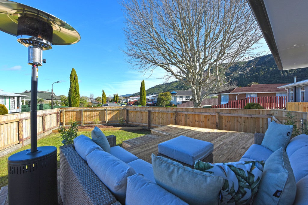 23 Harvard Grove, Totara Park, Upper Hutt - Carousel 2