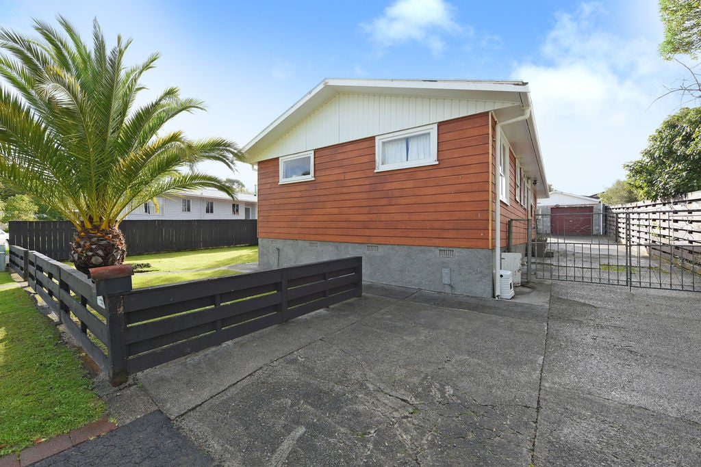 71 Norana Road, Timberlea, Upper Hutt - Carousel 12