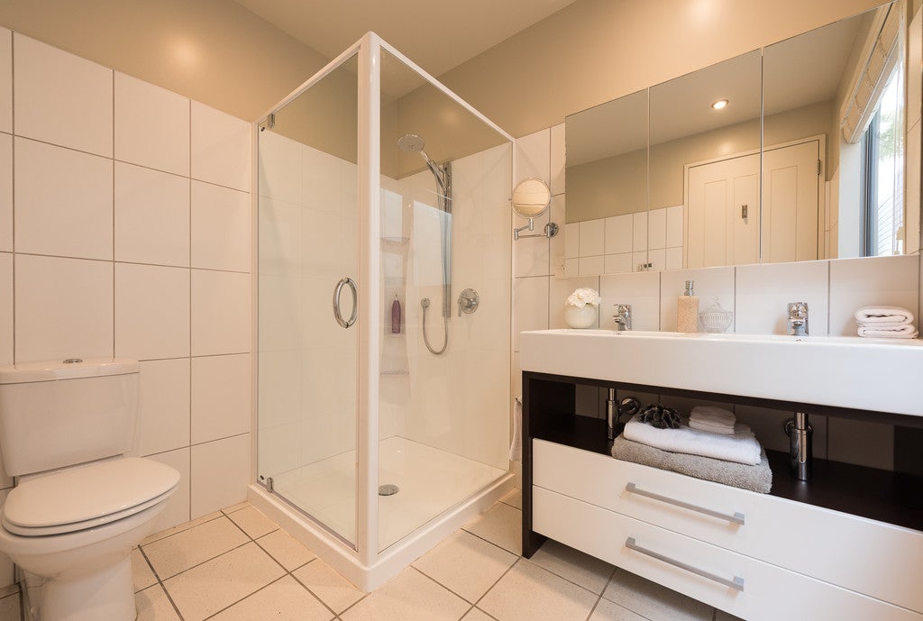 44 Waru Street, Khandallah, Wellington - Carousel 23