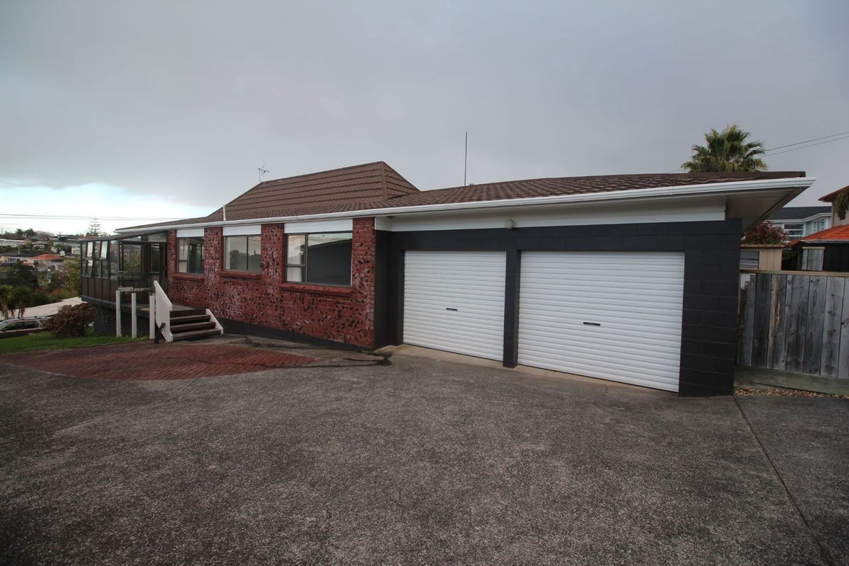 1/21 Kiteroa Terrace, Rothesay Bay, Auckland - Carousel 2