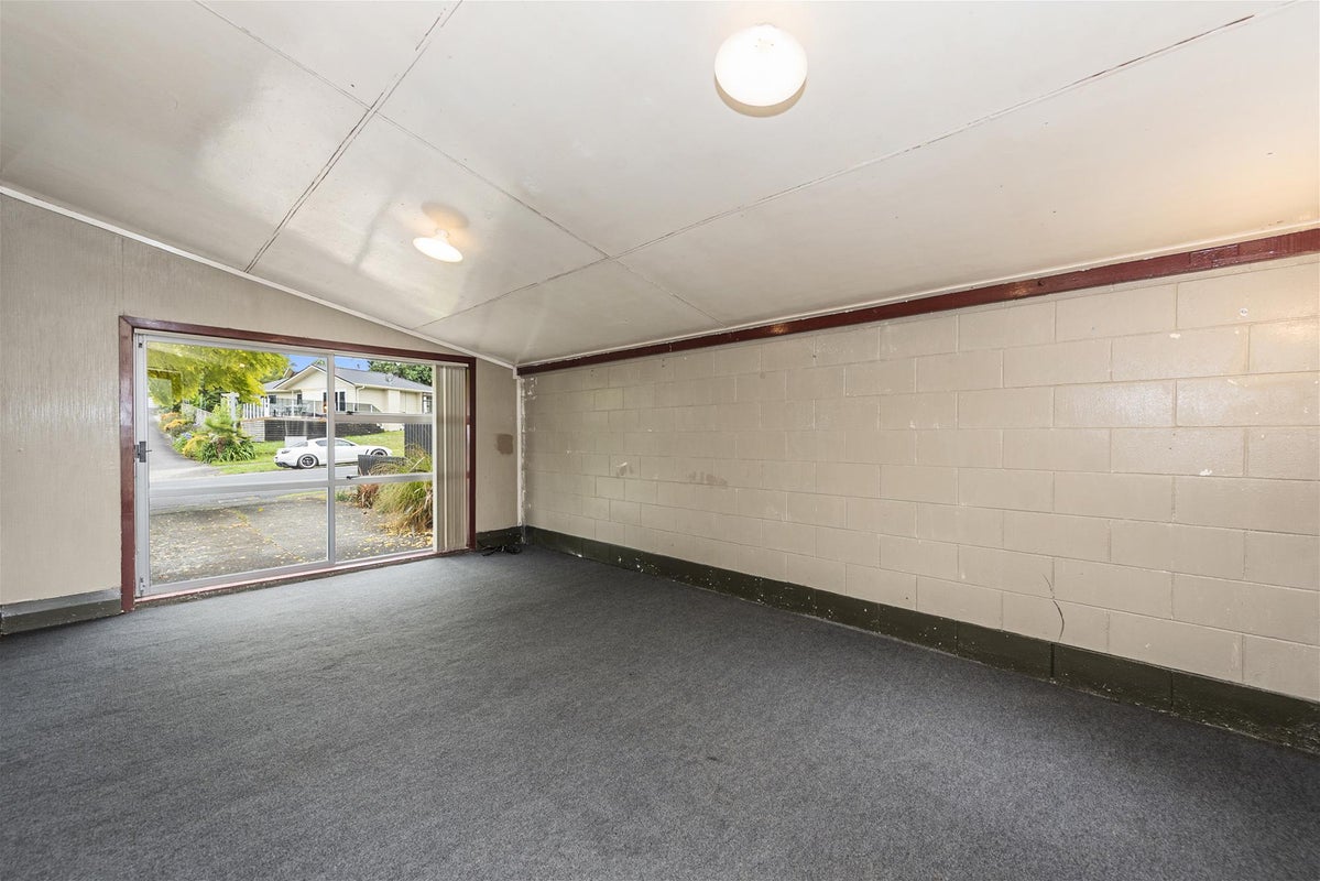 22 Cullimore Street, Pukete, Hamilton - Carousel 13