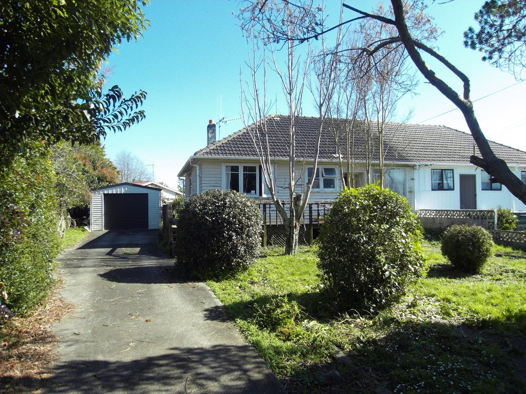 12 Pinfold Avenue, Hamilton East, Hamilton - Carousel 1
