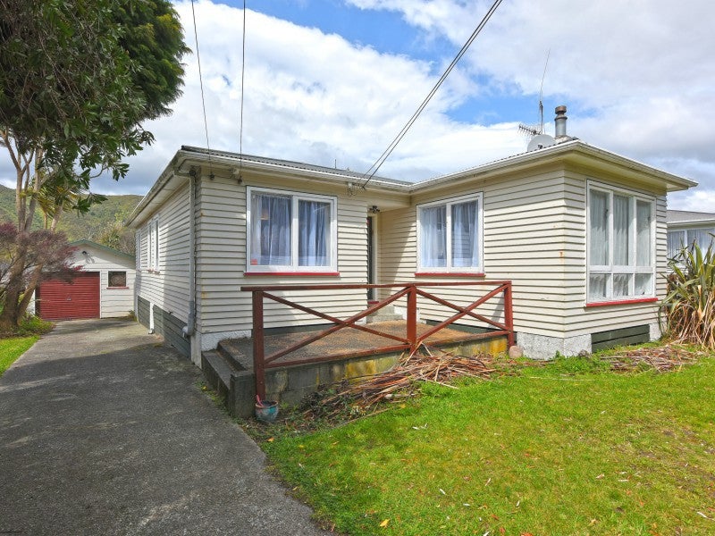 148 Wellington Road, Wainuiomata, Lower Hutt - Carousel 1
