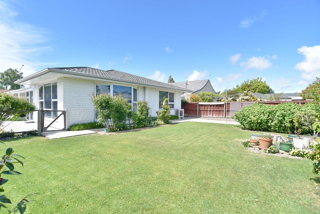1/203A MAIN NORTH ROAD, Redwood, Christchurch - Carousel 17