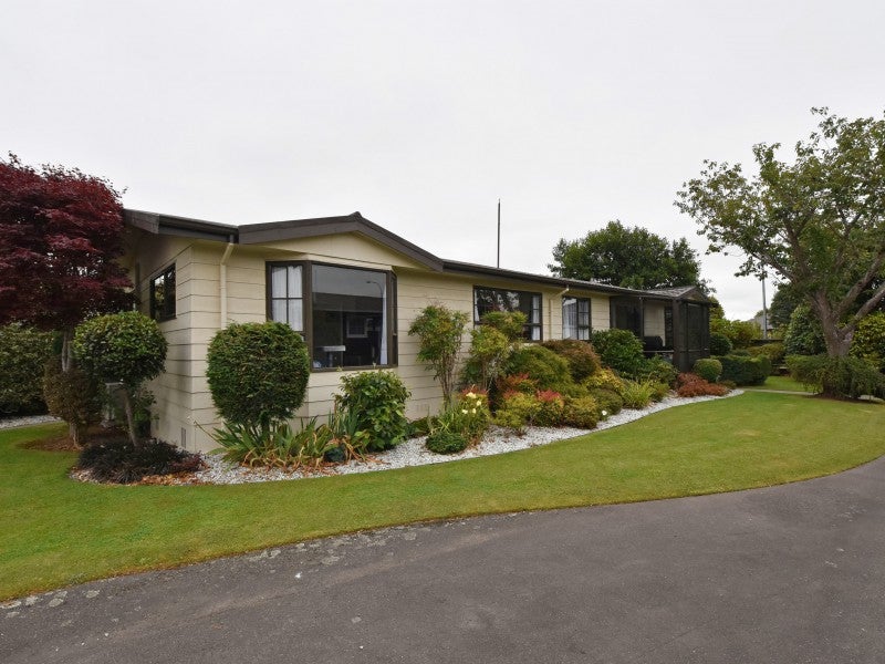 57 Vogel Place, Waikiwi, Invercargill - Carousel 1