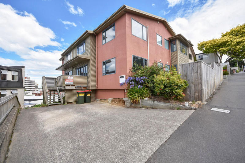 26 Cargill Street, Dunedin Central, Dunedin - Carousel 1