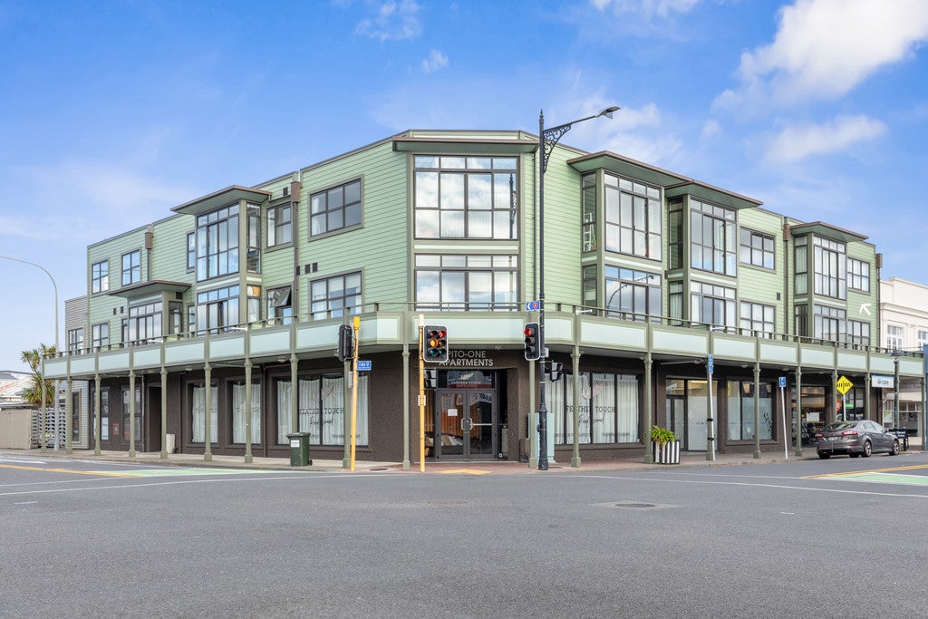 15/374 Jackson Street, Petone, Lower Hutt - Carousel 1