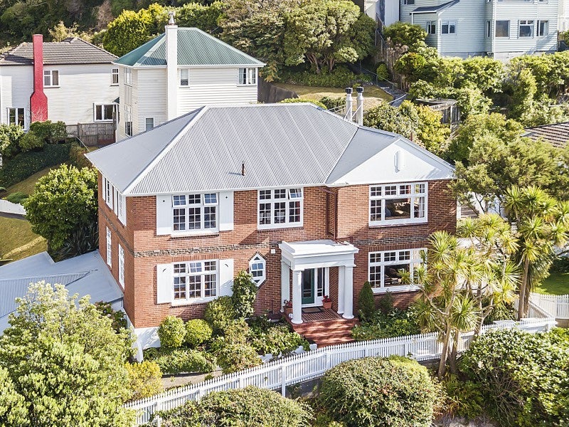 10 Rakau Road, Hataitai, Wellington - Carousel 1