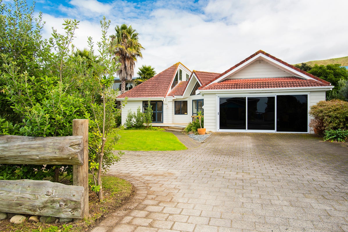 16 Wairere Road, Wainui, Gisborne - Carousel 1
