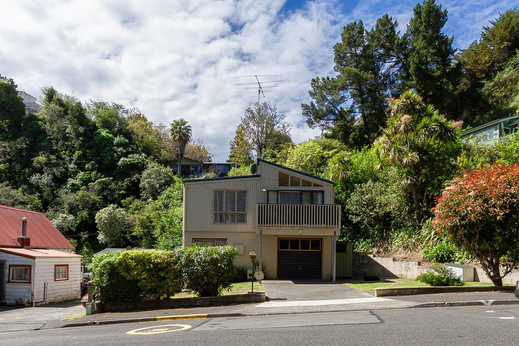 39A Burns Road, Hospital Hill, Napier - Carousel 1