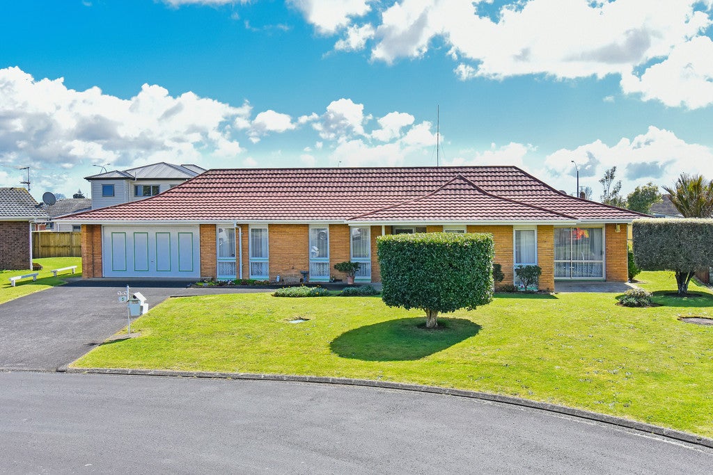 5 Pettit Place, Manukau, Auckland - Carousel 1