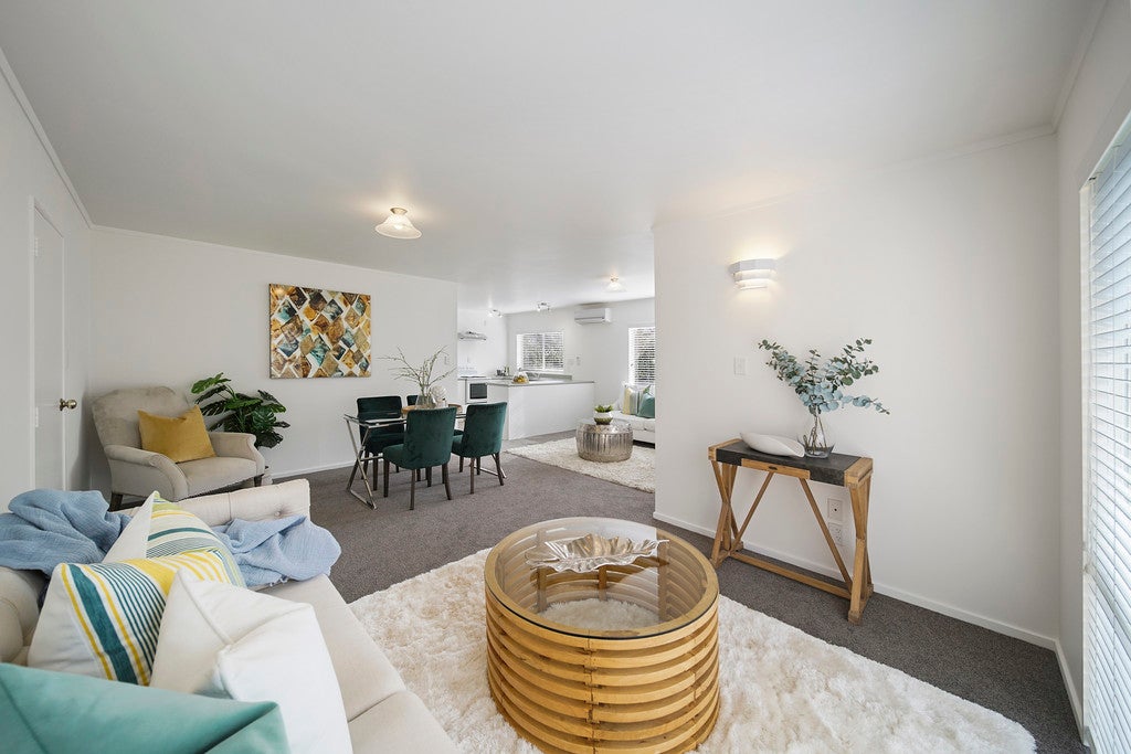 5/55 Moore Street, Howick, Auckland - Carousel 2