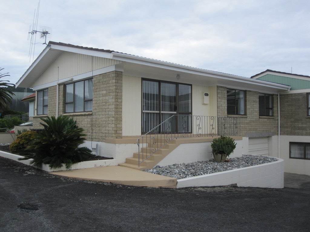 27 Kamo Road, Regent, Whangarei - Carousel 1