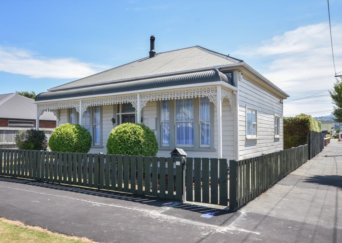 14 Young Street, Saint Kilda, Dunedin - Carousel 1