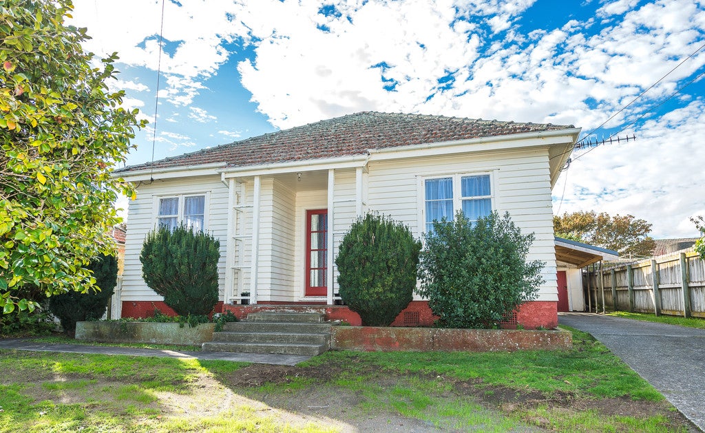 108 Gonville Avenue, Gonville, Whanganui - Carousel 1