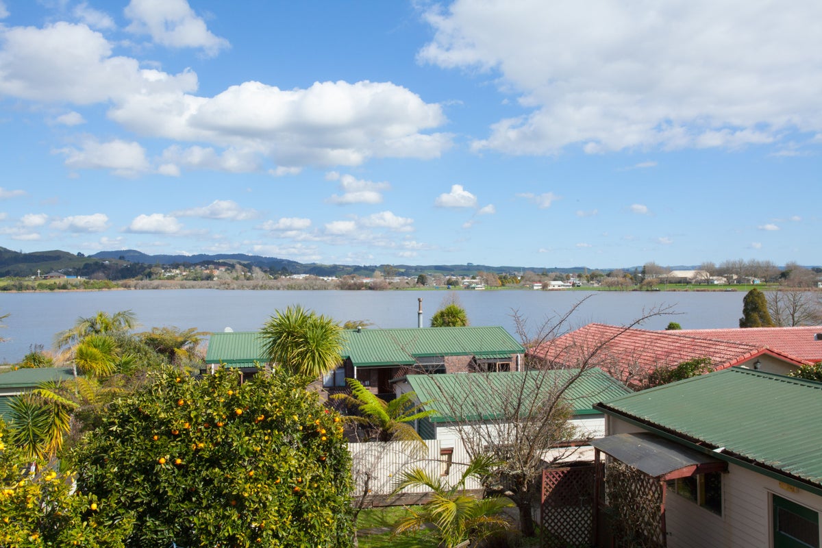 24 Lakeview Terrace, Huntly, Huntly - Carousel 28
