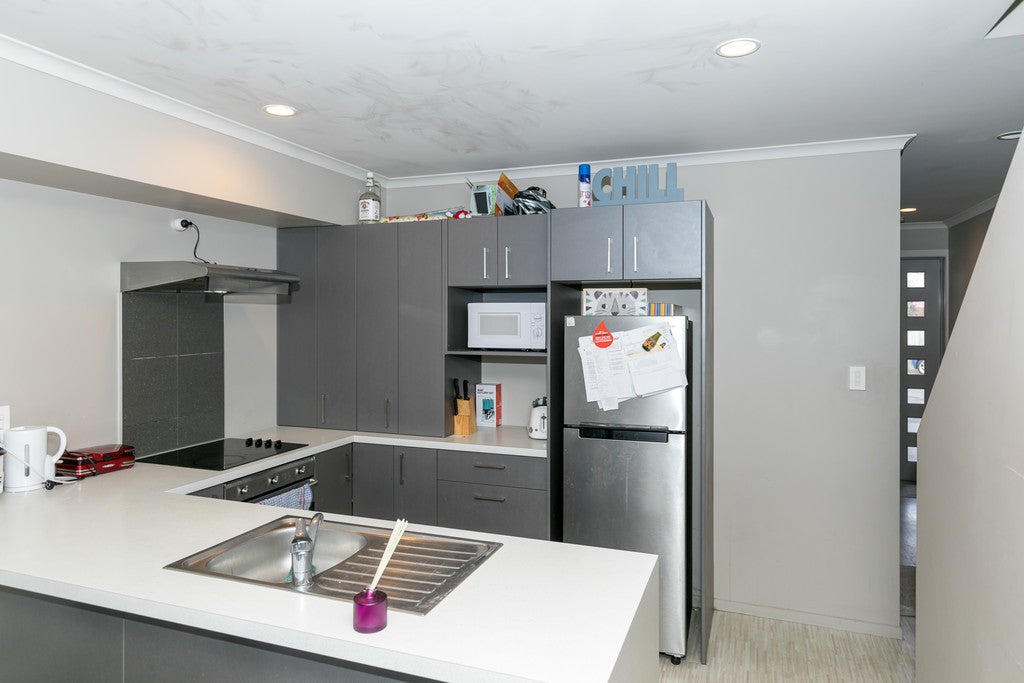 9A Denver Place, Hamilton East, Hamilton - Carousel 2