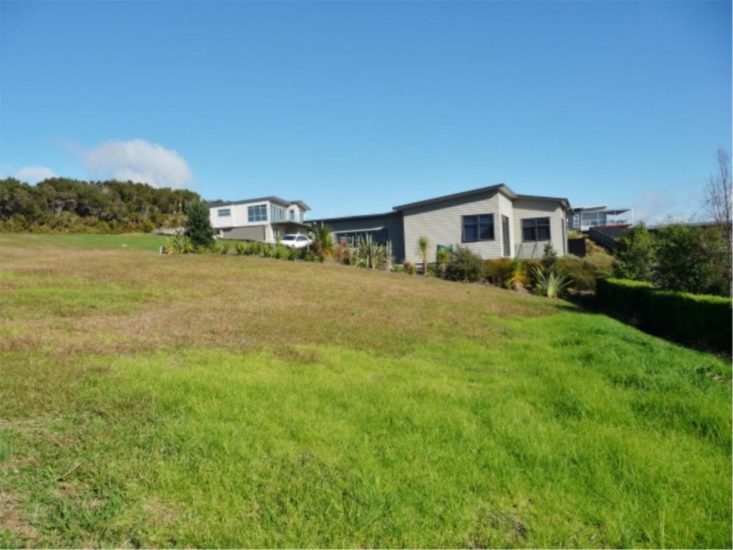 4 Sunrise Place, Cable Bay, Cable Bay - Carousel 9