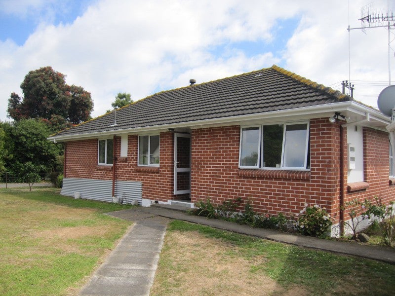 30 Bell Street, Otaki - Carousel 21