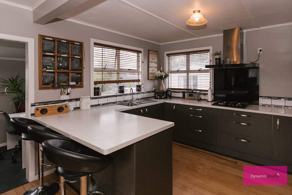 30 Winchester Street, Awapuni, Palmerston North - Carousel 2