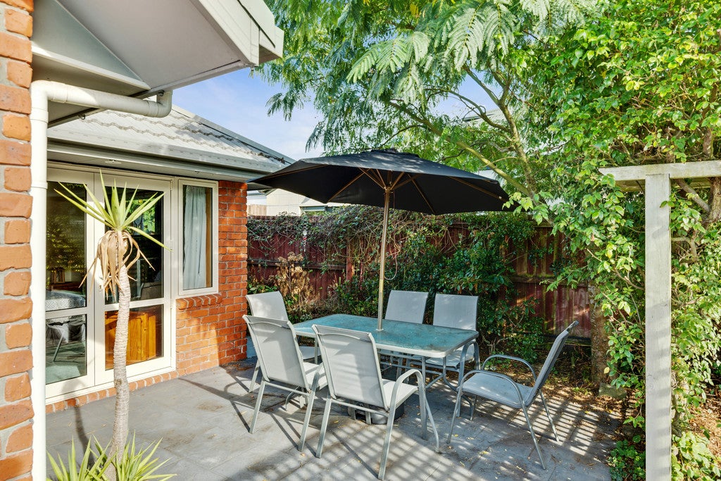 250 Lake Terrace Road, Shirley, Christchurch - Carousel 1