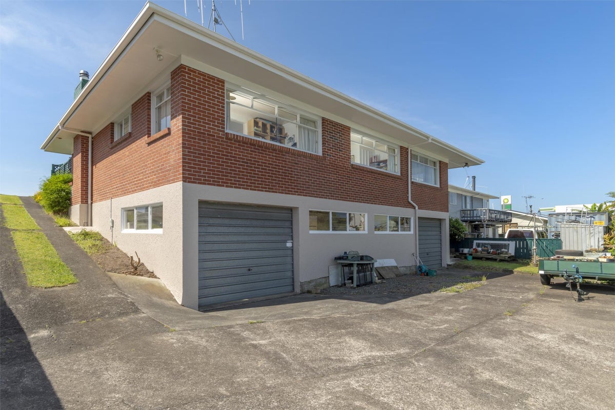 224 Waihi Road, Judea, Tauranga - Carousel 1