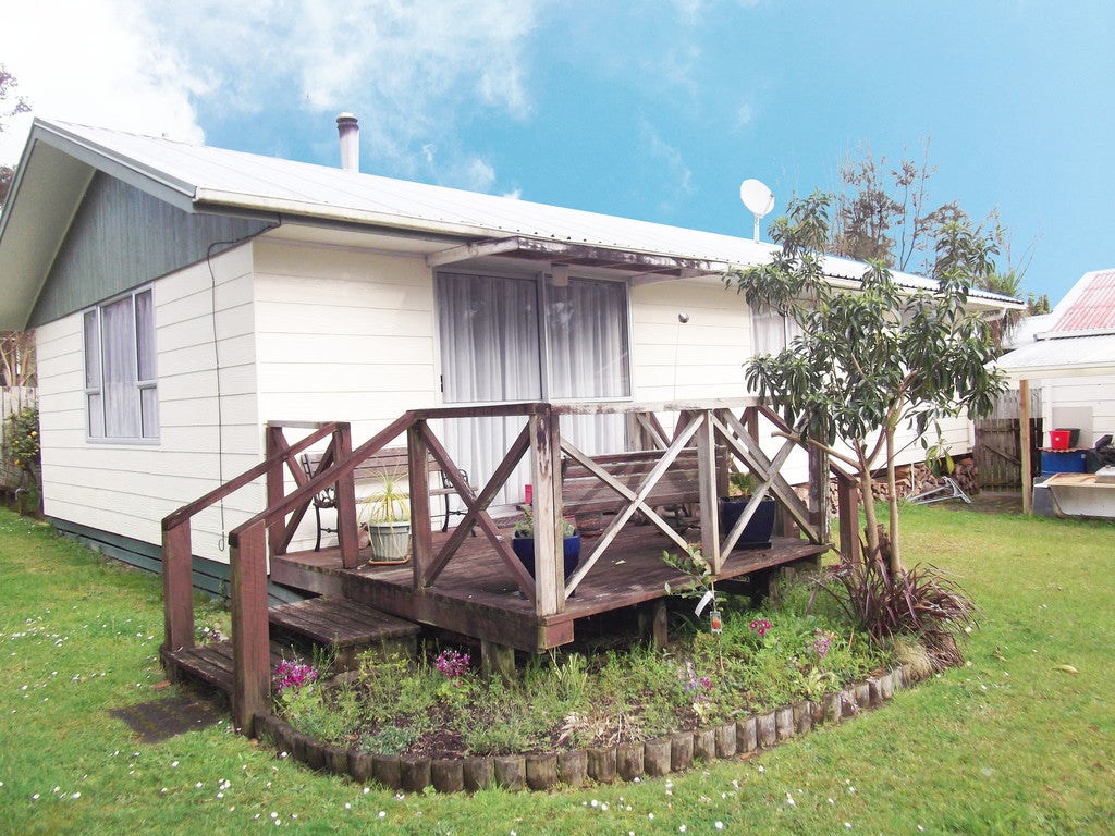 20 Manor Place, Bader, Hamilton - Carousel 1