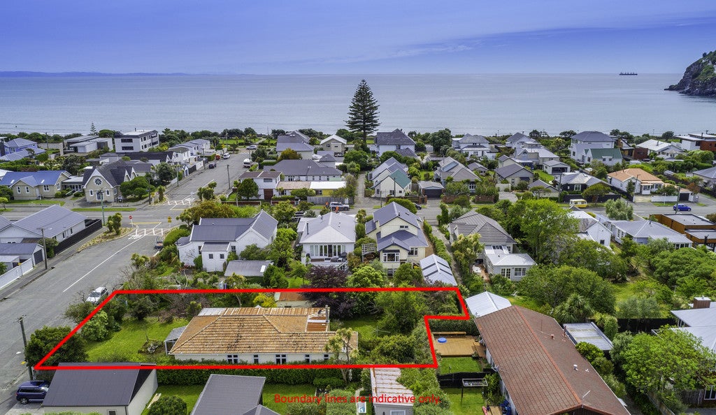 11 Hardwicke Street, Sumner, Christchurch - Carousel 2